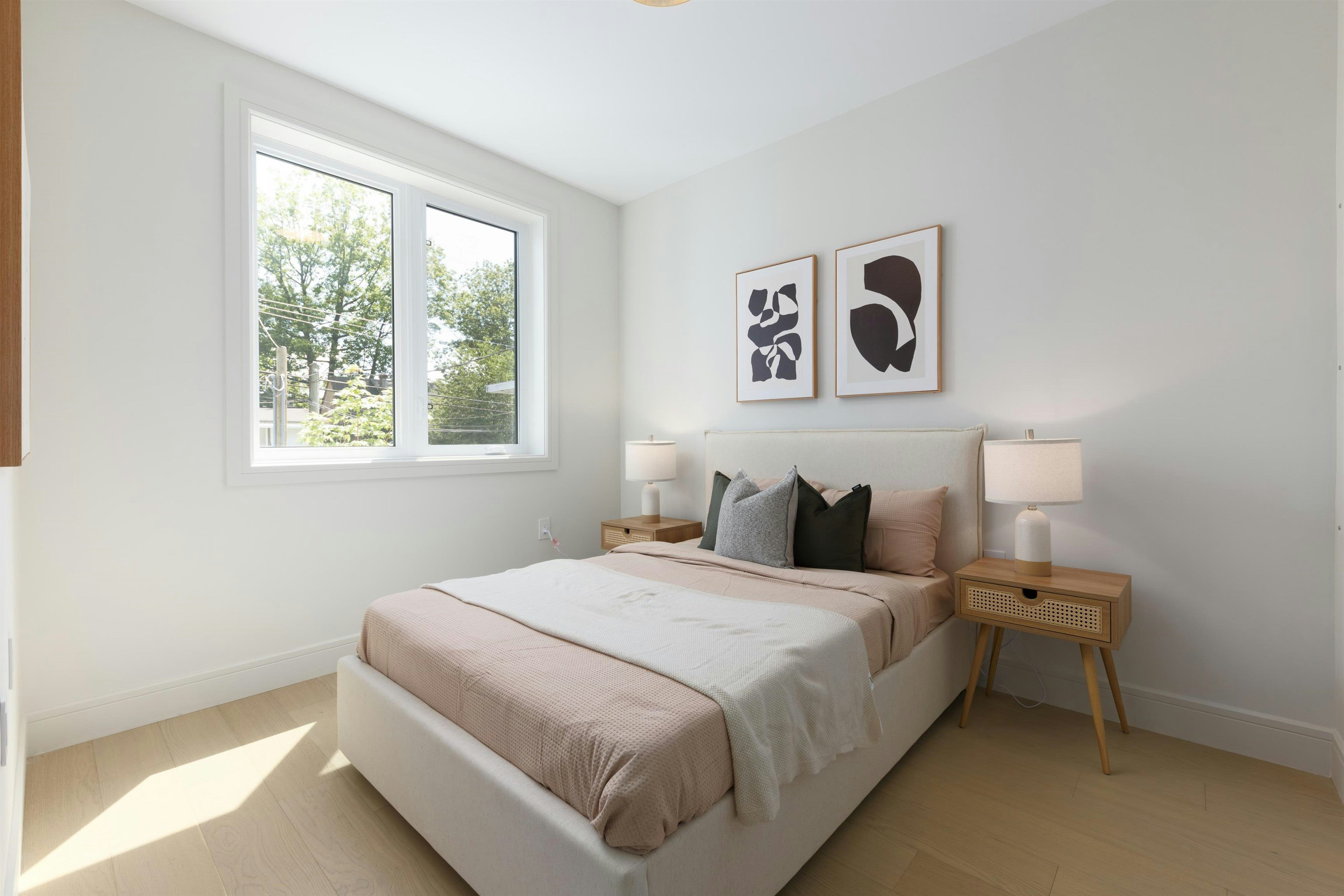 2068 E 1st Avenue, Vancouver, BC, V5N 1B5 - 11