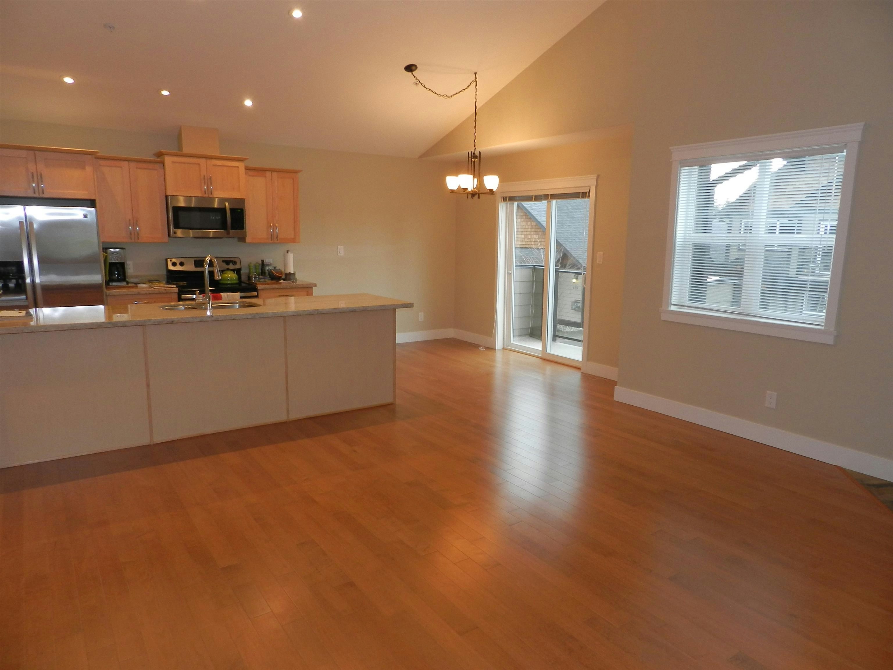 208-518 Shaw Road, Gibsons, BC, V0N 1V8 - 6