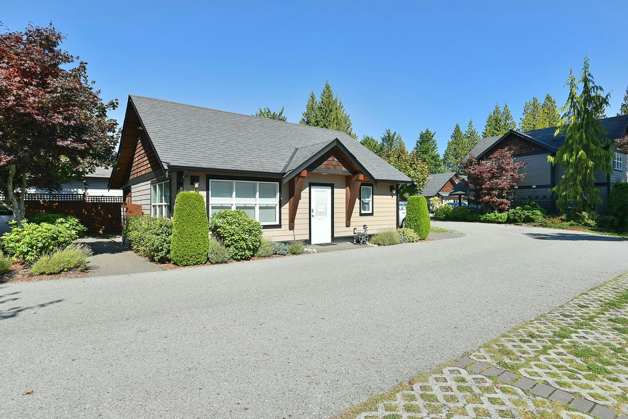208-518 Shaw Road, Gibsons, BC, V0N 1V8 - 12