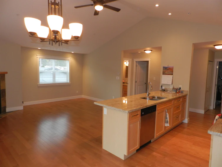208-518 Shaw Road, Gibsons, BC, V0N 1V8 - 7