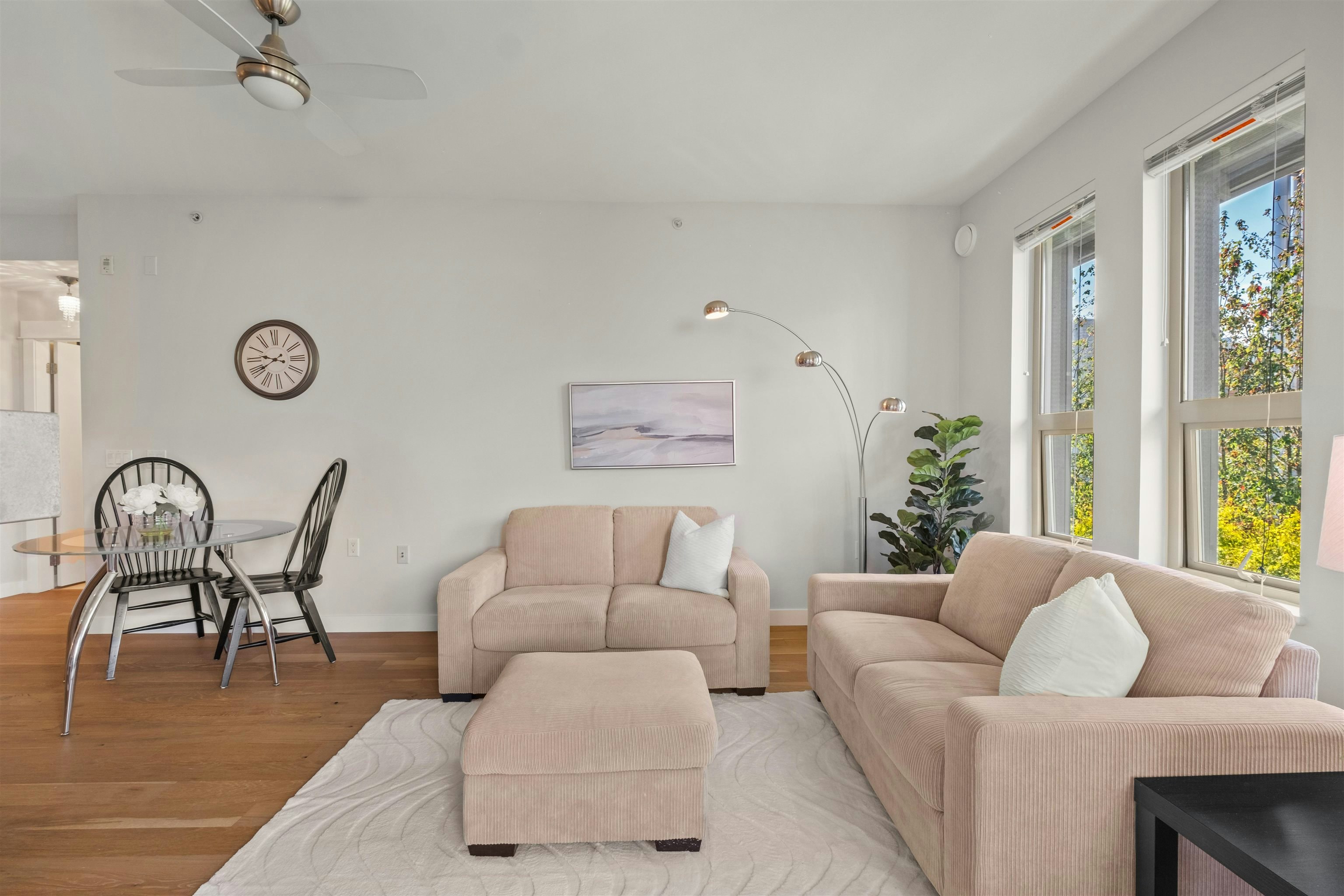 307-1468 St. Andrews Avenue - 4