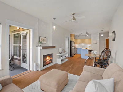 307-1468 St. Andrews Avenue - 5