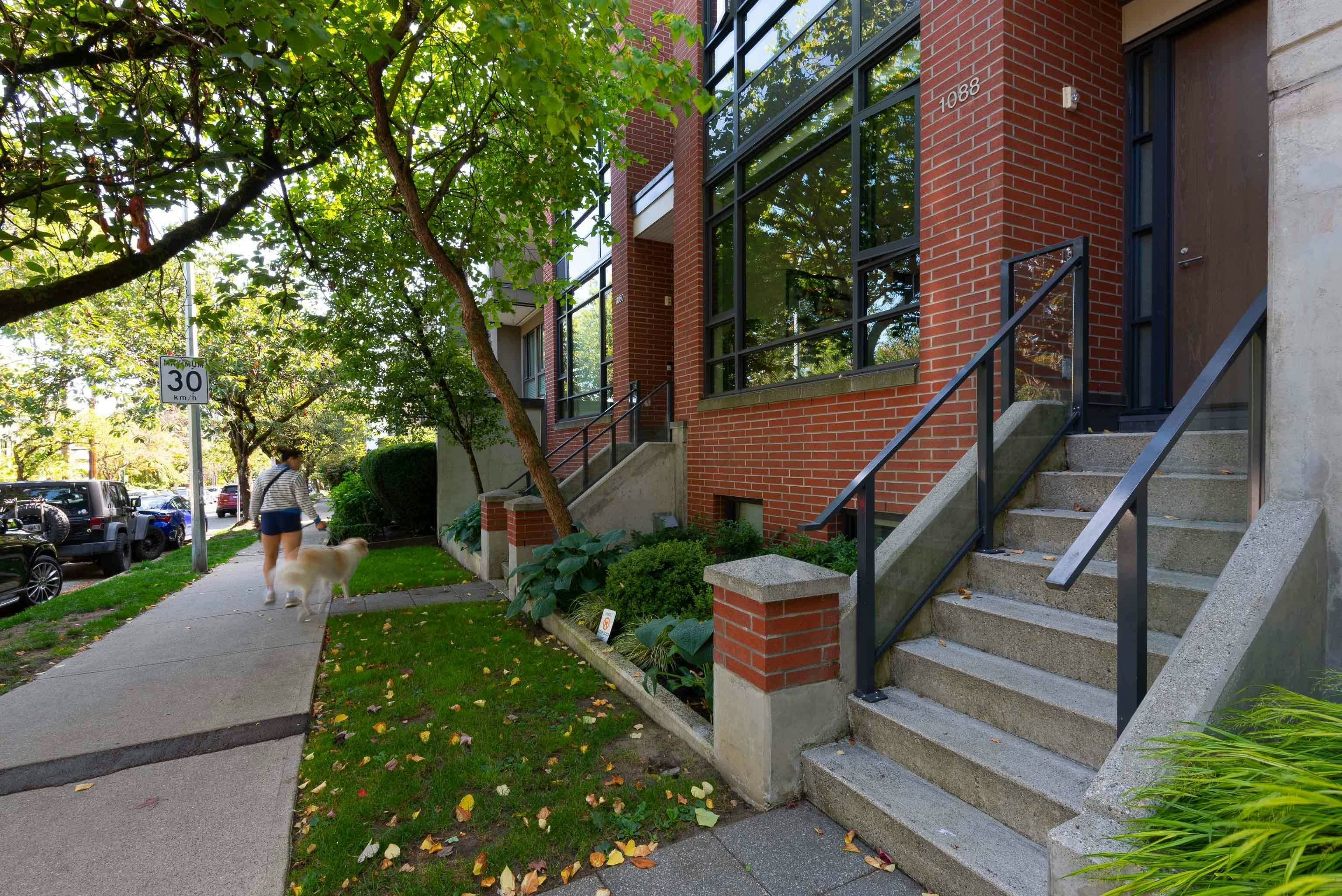 1088 W 7th Avenue, Vancouver, BC, V6H 0B5 - 31