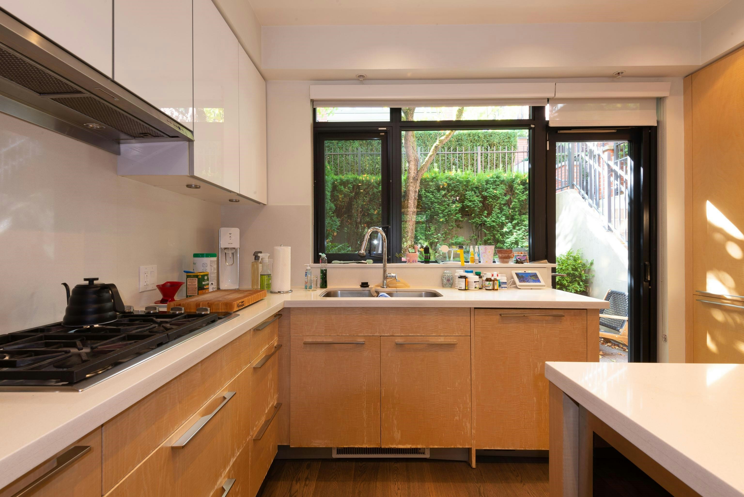 1088 W 7th Avenue, Vancouver, BC, V6H 0B5 - 12