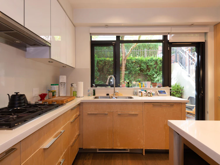 1088 W 7th Avenue, Vancouver, BC, V6H 0B5 - 12