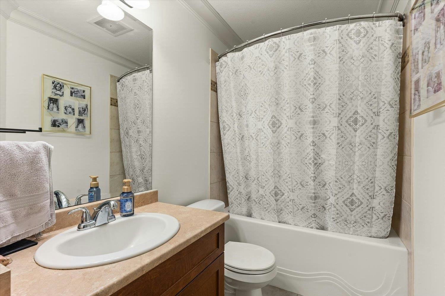 208-32729 Garibaldi Drive, Abbotsford, BC, V2T 0A6 - 21