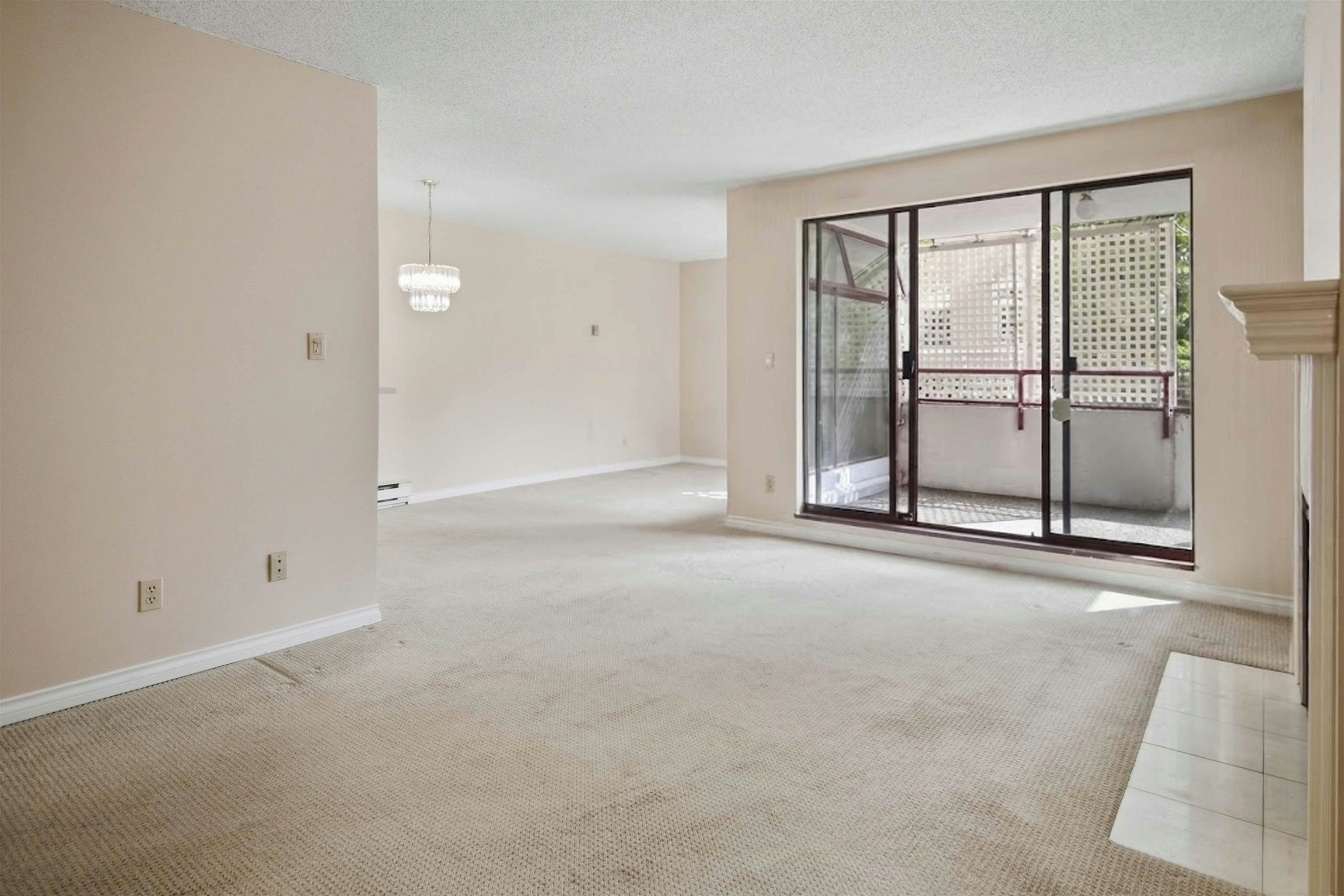 105-1042 Nelson Street - 2