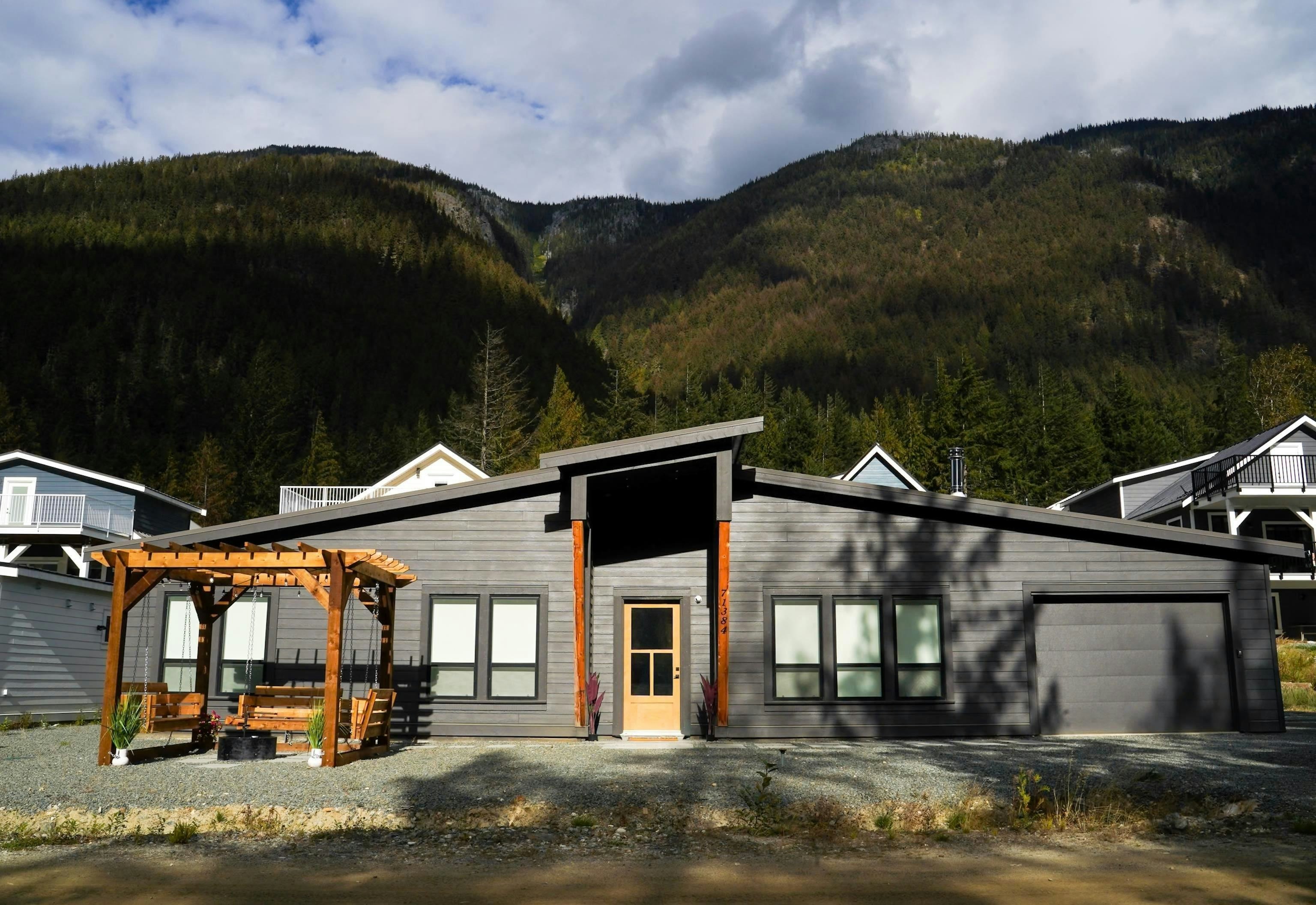 HG 184-71384 Grove Place, Hope, BC, V0X 1L5