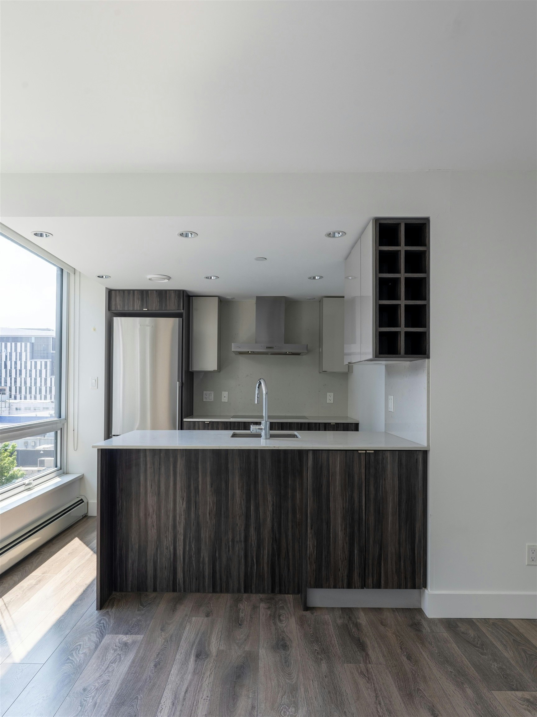 706-1788 Columbia Street, Vancouver, BC, V5Y 0L7 - 2