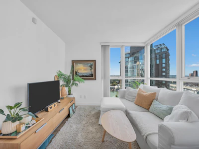 3005-1408 Strathmore Mews - 2
