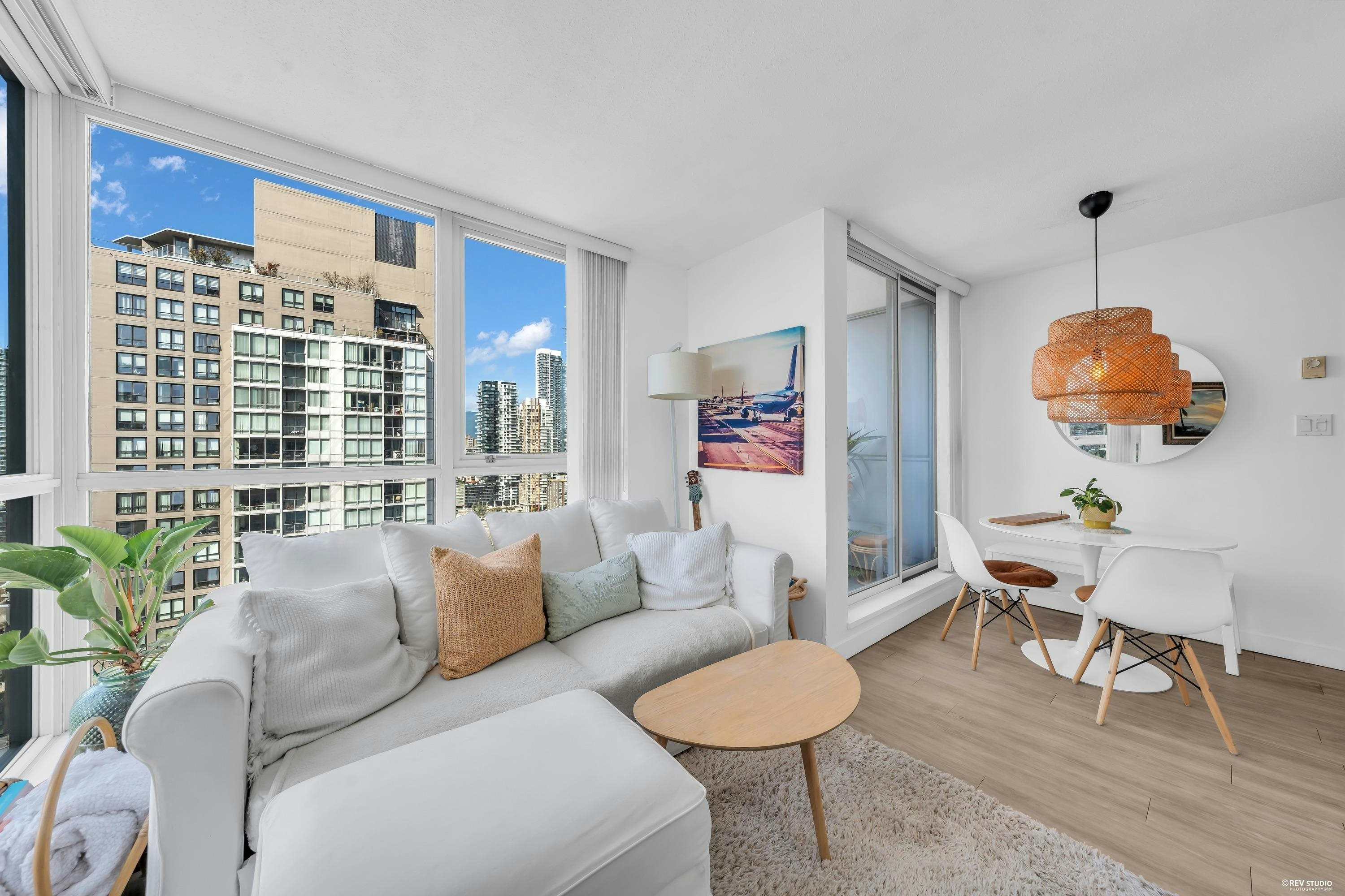 3005-1408 Strathmore Mews - 3