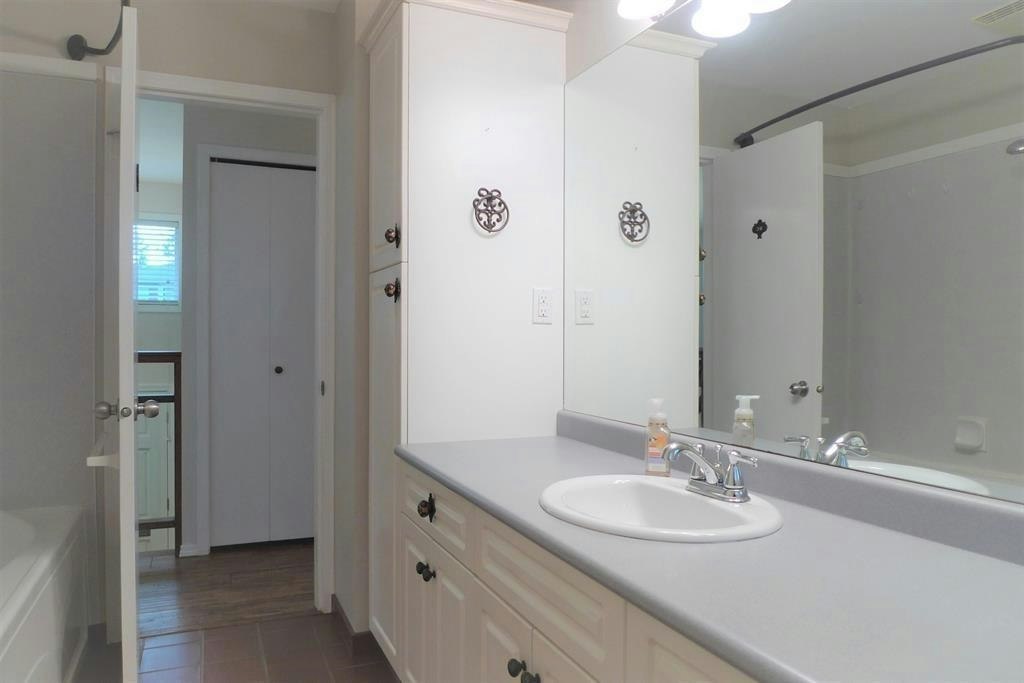 2124 Topaz Street, Abbotsford, BC, V2T 3W6 - 20