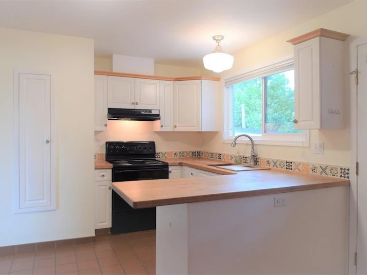 2124 Topaz Street, Abbotsford, BC, V2T 3W6 - 3