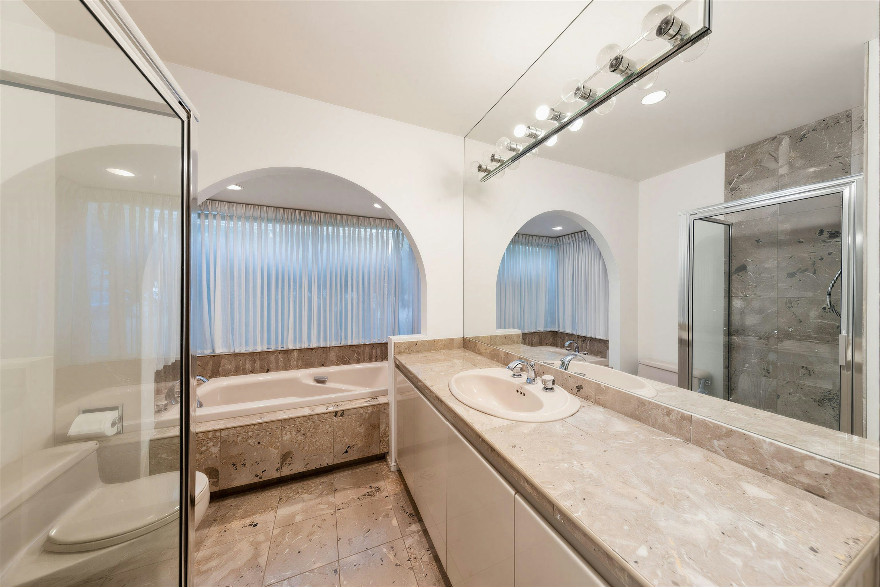 875 Eyremount Drive, West Vancouver, BC, V7S 2B2 - 12
