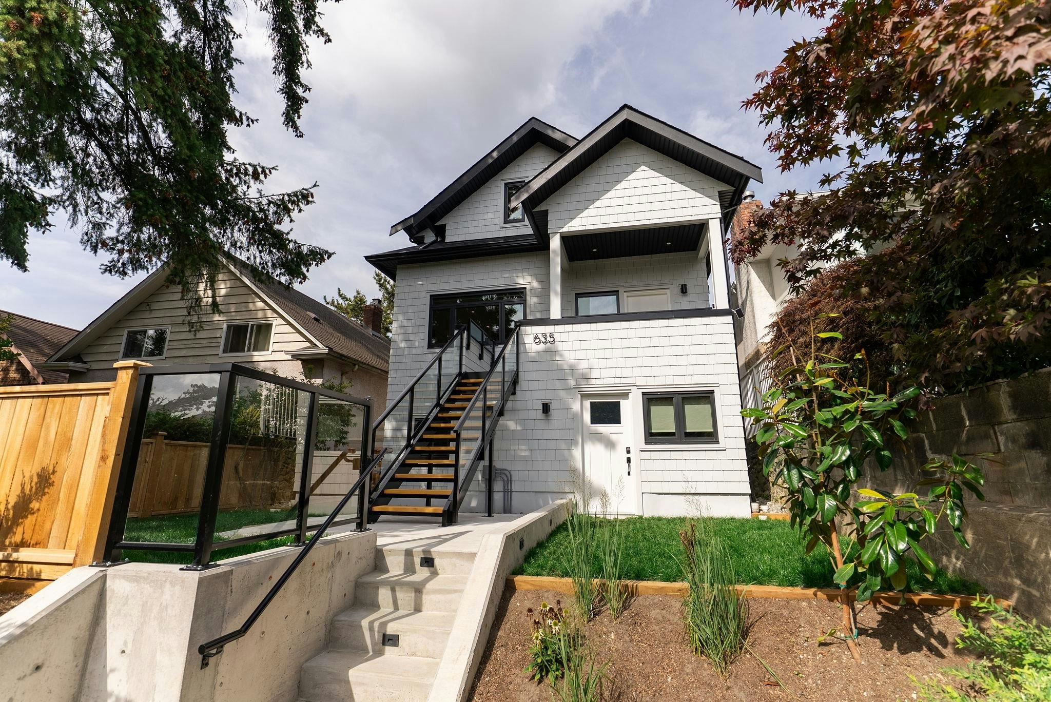 635 E 22nd Avenue, Vancouver, BC, V5V 1V3