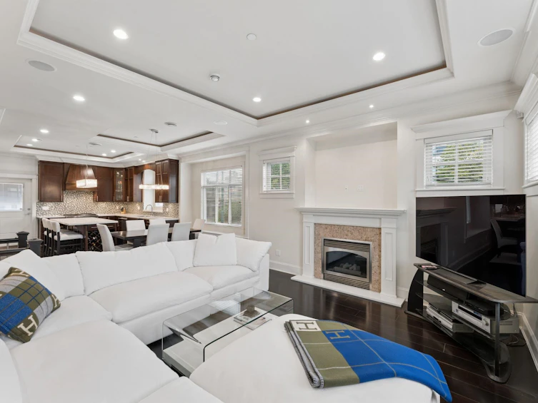 4898 Quebec Street, Vancouver, BC, V5V 3M3 - 2