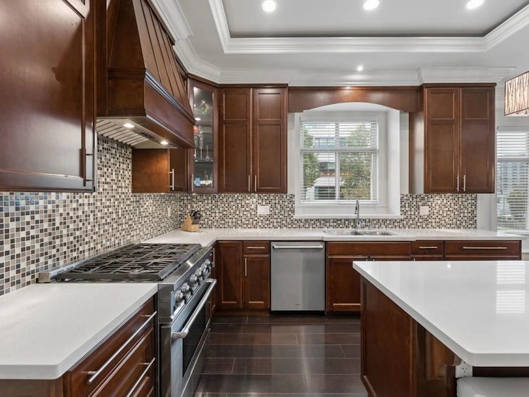 4898 Quebec Street, Vancouver, BC, V5V 3M3 - 8