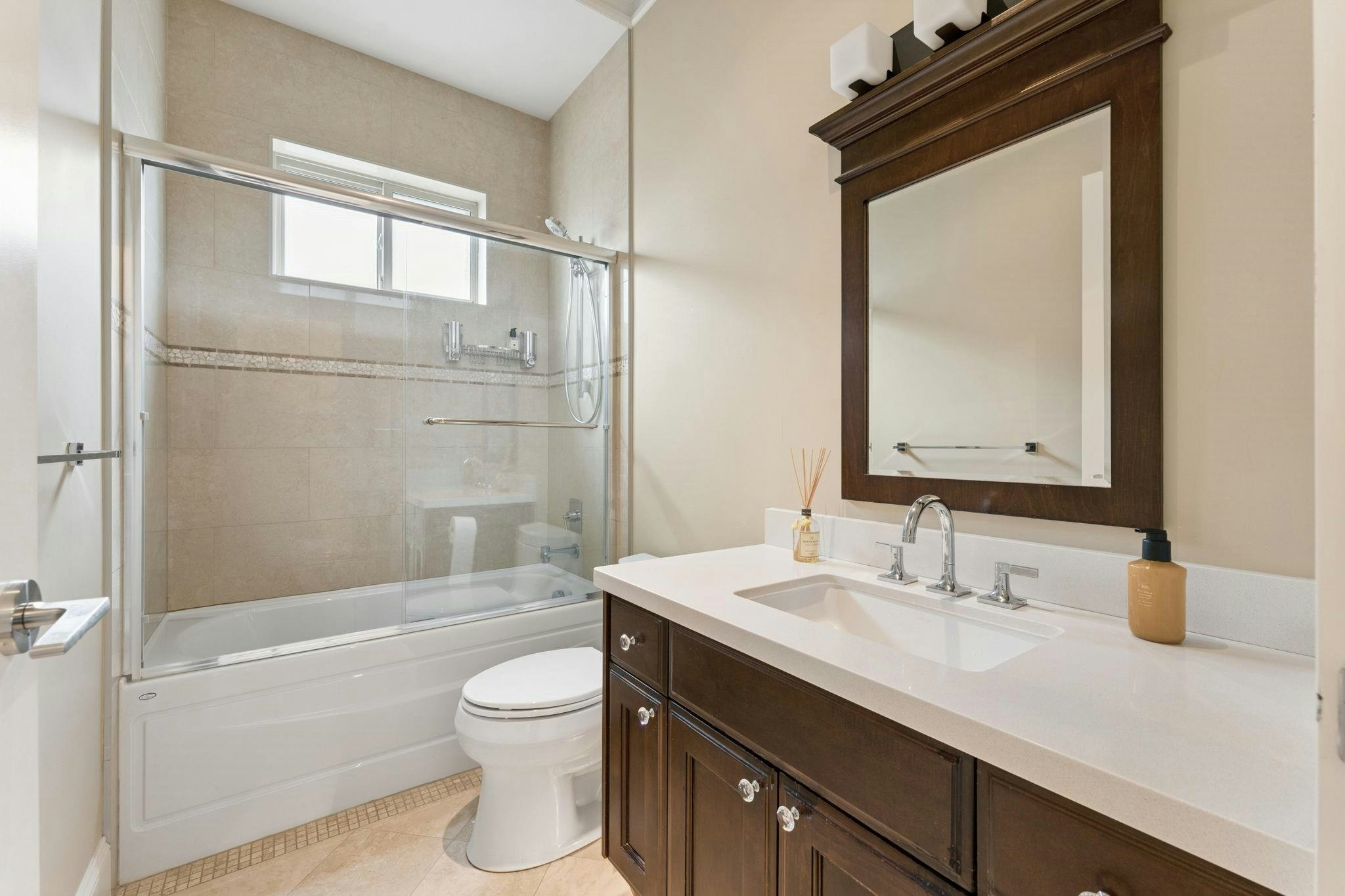 4898 Quebec Street, Vancouver, BC, V5V 3M3 - 17