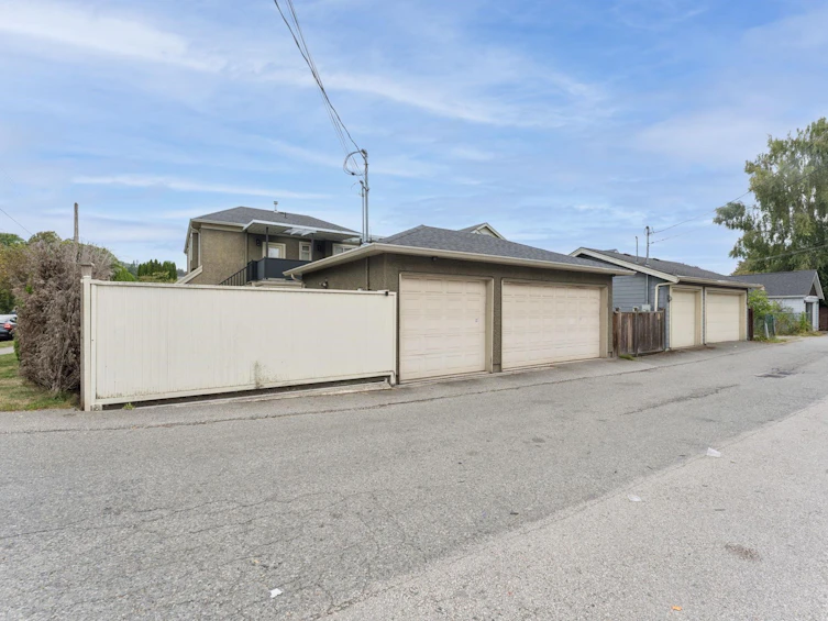 4898 Quebec Street, Vancouver, BC, V5V 3M3 - 27