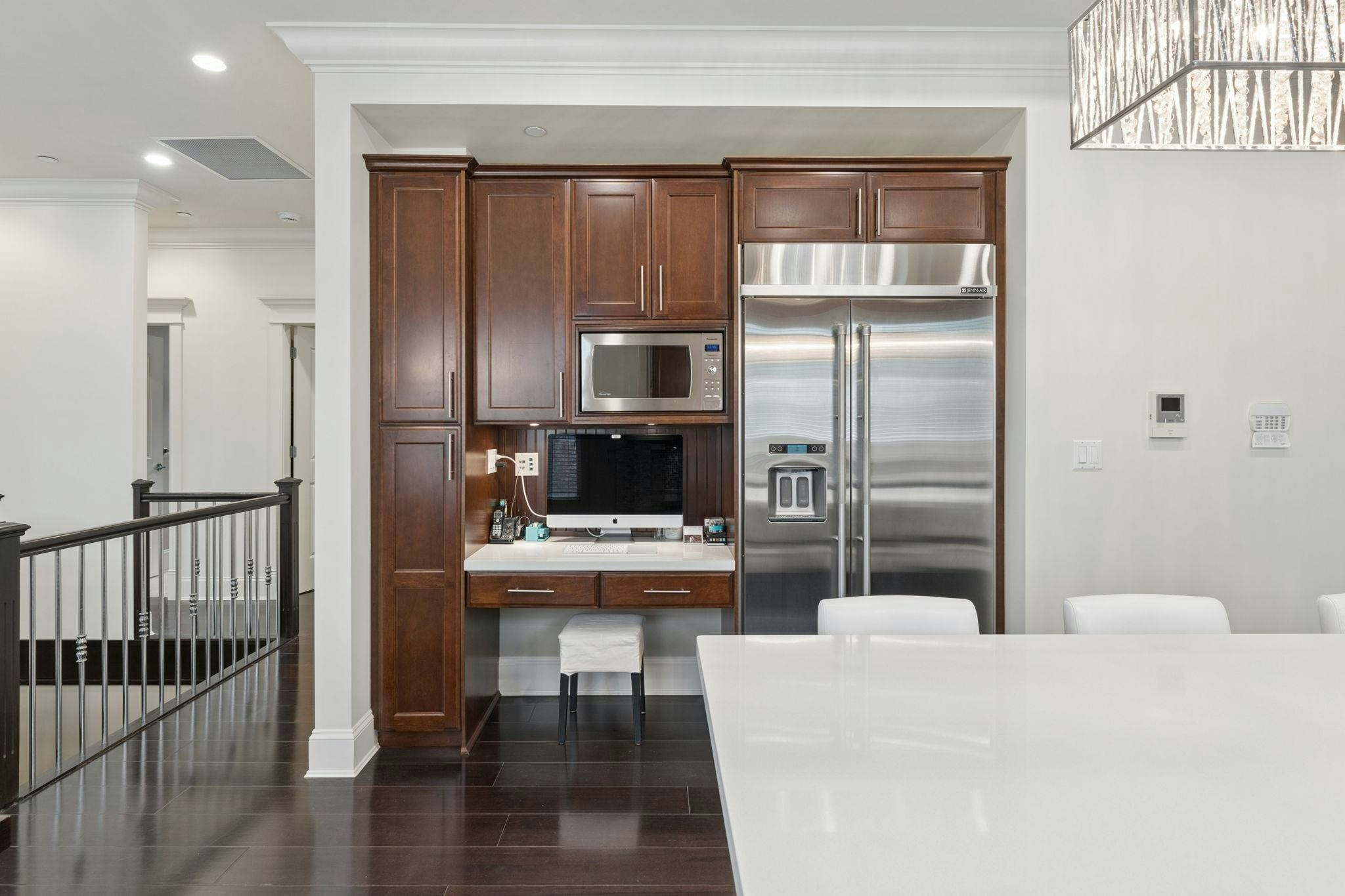 4898 Quebec Street, Vancouver, BC, V5V 3M3 - 9