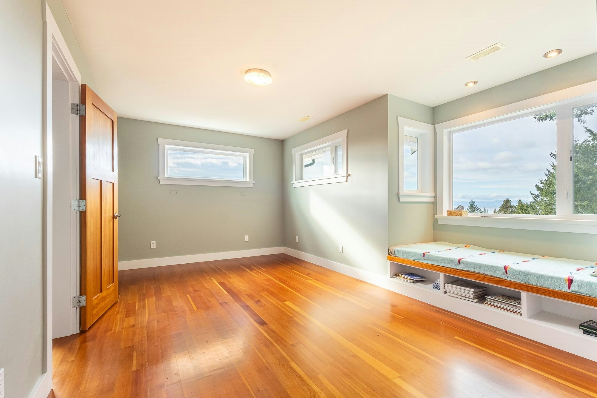 5012 Geer Road, Sechelt, BC, V7Z 0B9 - 16