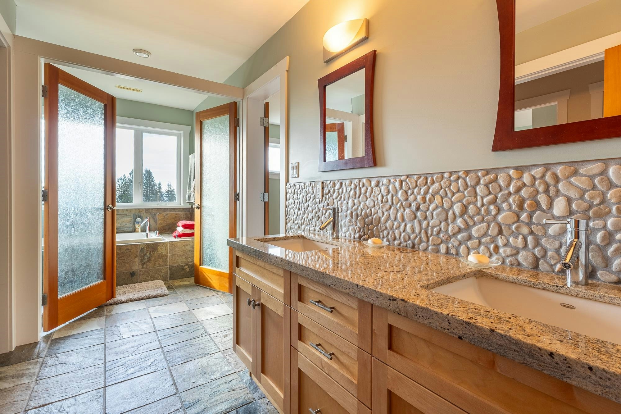5012 Geer Road, Sechelt, BC, V7Z 0B9 - 10