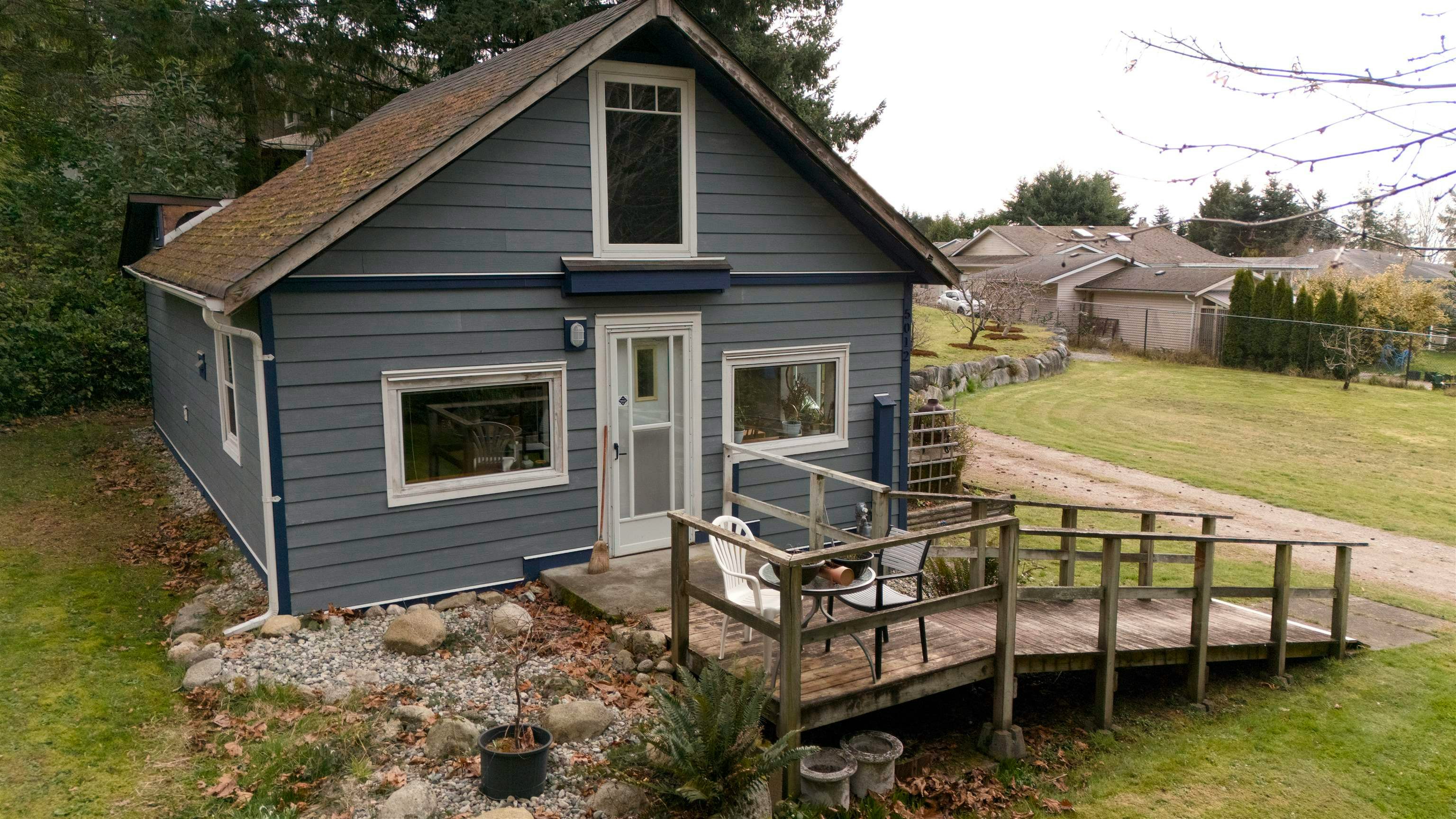 5012 Geer Road, Sechelt, BC, V7Z 0B9 - 14