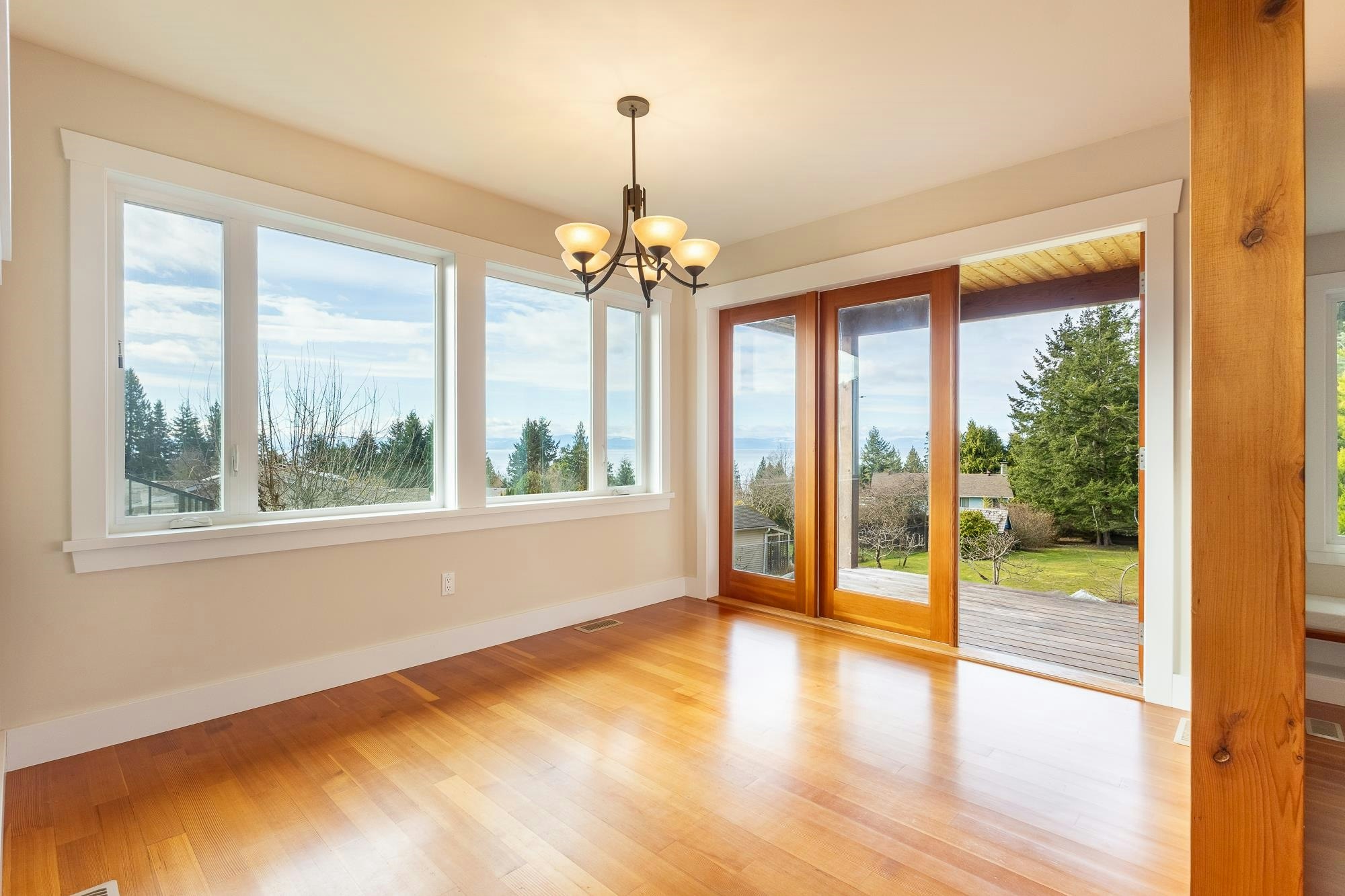 5012 Geer Road, Sechelt, BC, V7Z 0B9 - 21
