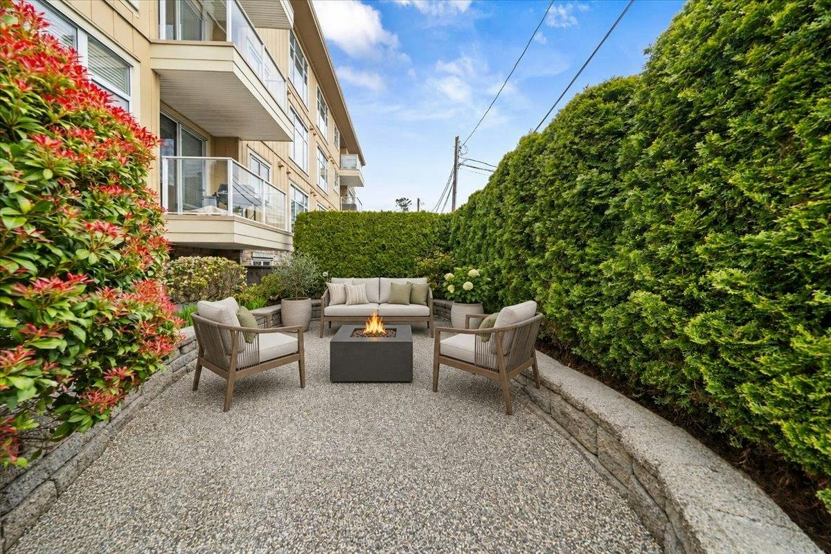102-15164 Prospect Avenue, Surrey, BC, V4B 3B9