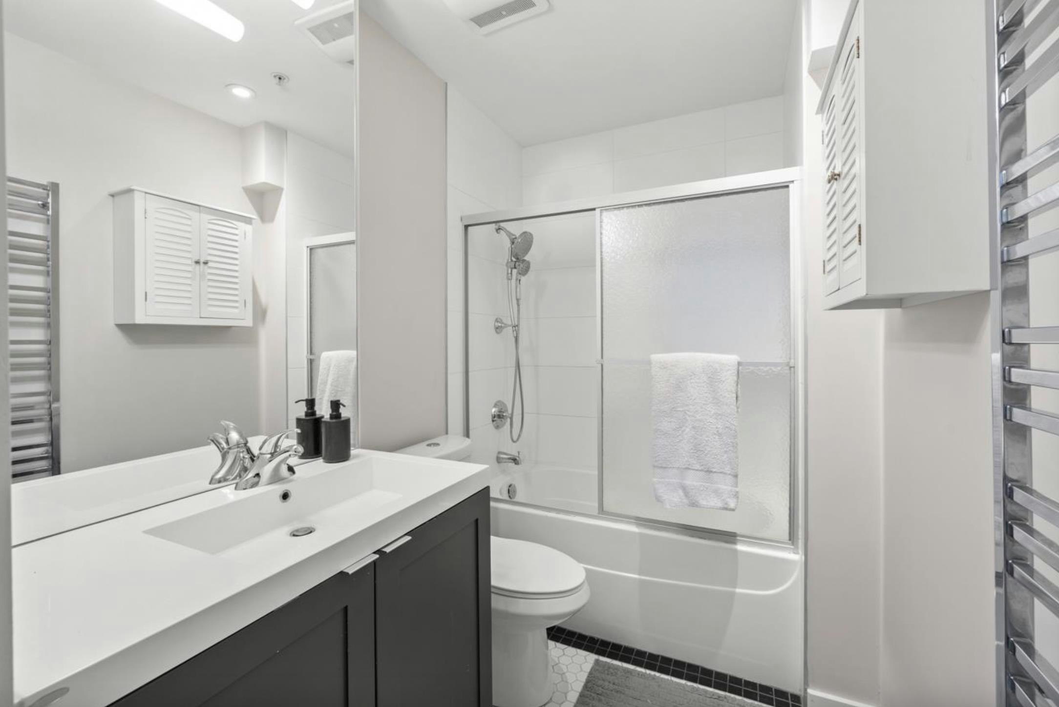 101-2511 Quebec Street, Vancouver, BC, V5T 0B6 - 16