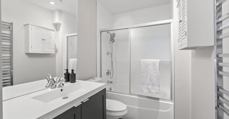 101-2511 Quebec Street, Vancouver, BC, V5T 0B6 - 16