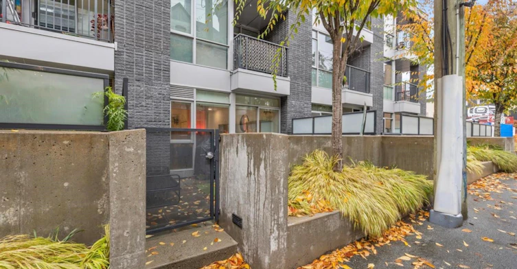 101-2511 Quebec Street, Vancouver, BC, V5T 0B6 - 20