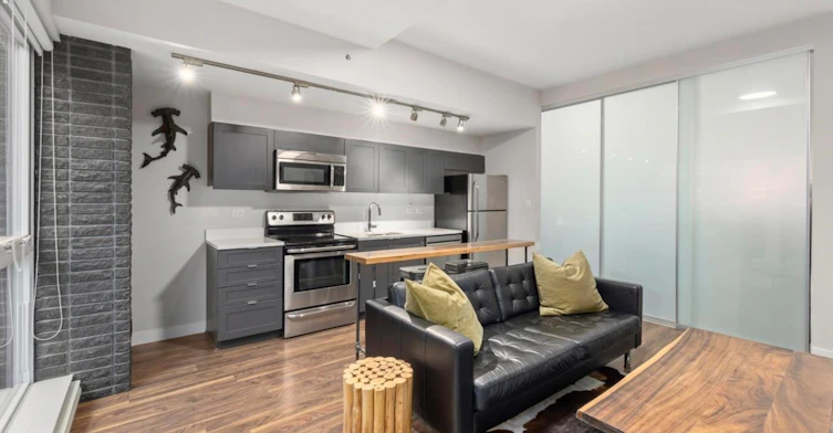 101-2511 Quebec Street, Vancouver, BC, V5T 0B6 - 7