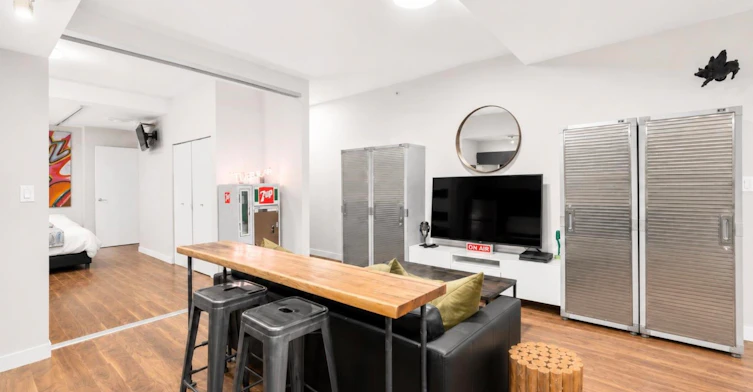 101-2511 Quebec Street, Vancouver, BC, V5T 0B6 - 5