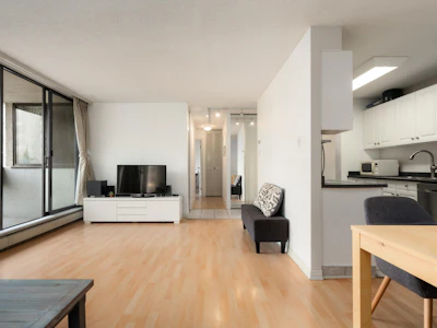 704-6689 Willingdon Avenue - 4
