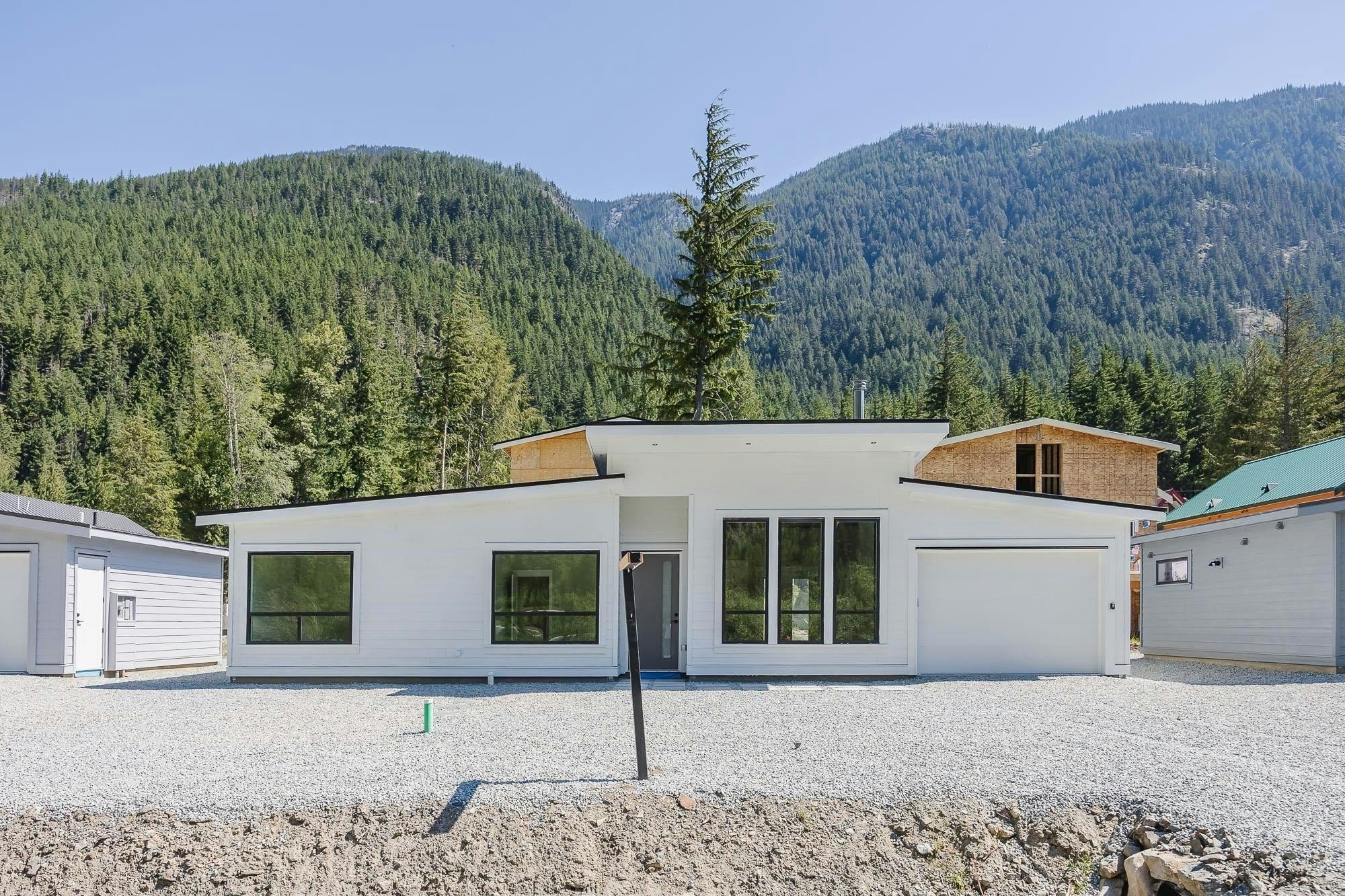 HG 187-71358 Grove Place, Hope, BC, V0X 1L5
