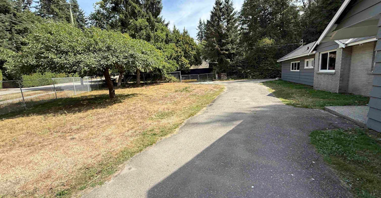 12137 New Mclellan Road, Surrey, BC, V3X 2X9 - 13