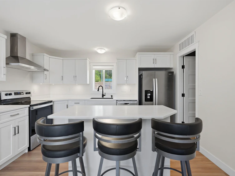 1846 Harman Road, Gibsons, BC, V0N 2W5 - 6