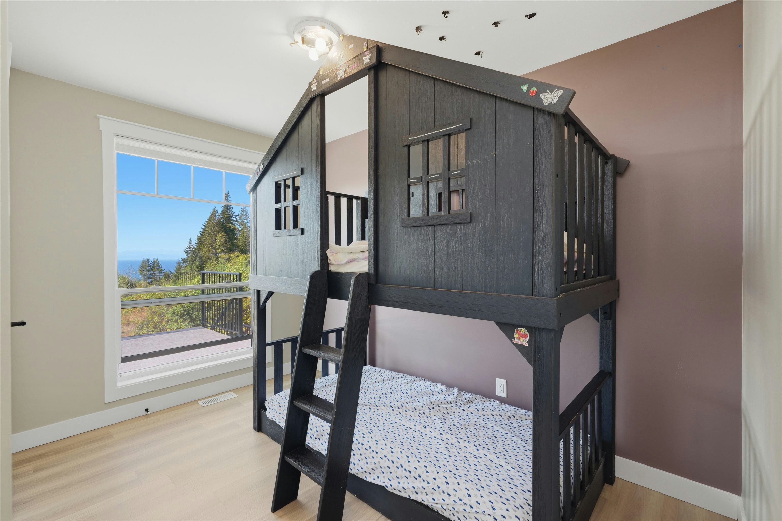 1846 Harman Road, Gibsons, BC, V0N 2W5 - 17