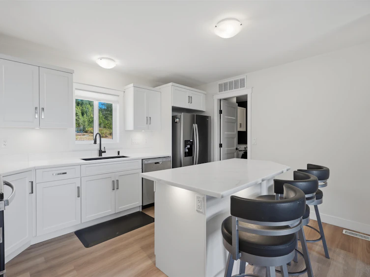 1846 Harman Road, Gibsons, BC, V0N 2W5 - 5