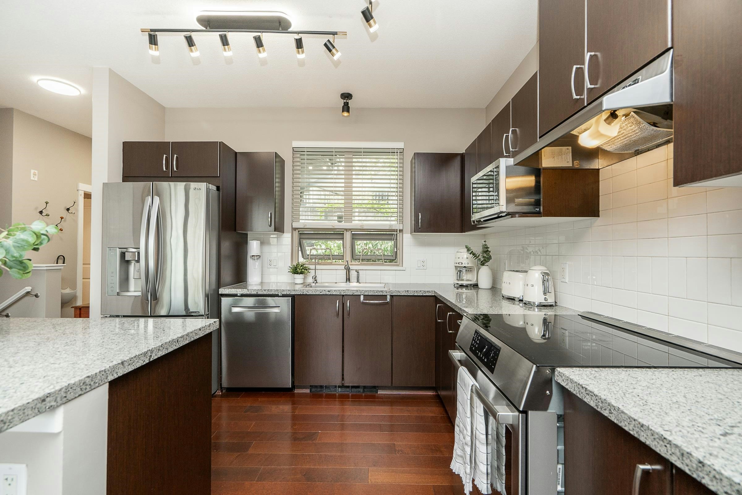 6-3138 Dayanee Springs Boulevard, Coquitlam, BC, V3E 0B6 - 4