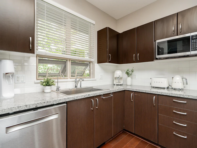6-3138 Dayanee Springs Boulevard, Coquitlam, BC, V3E 0B6 - 5