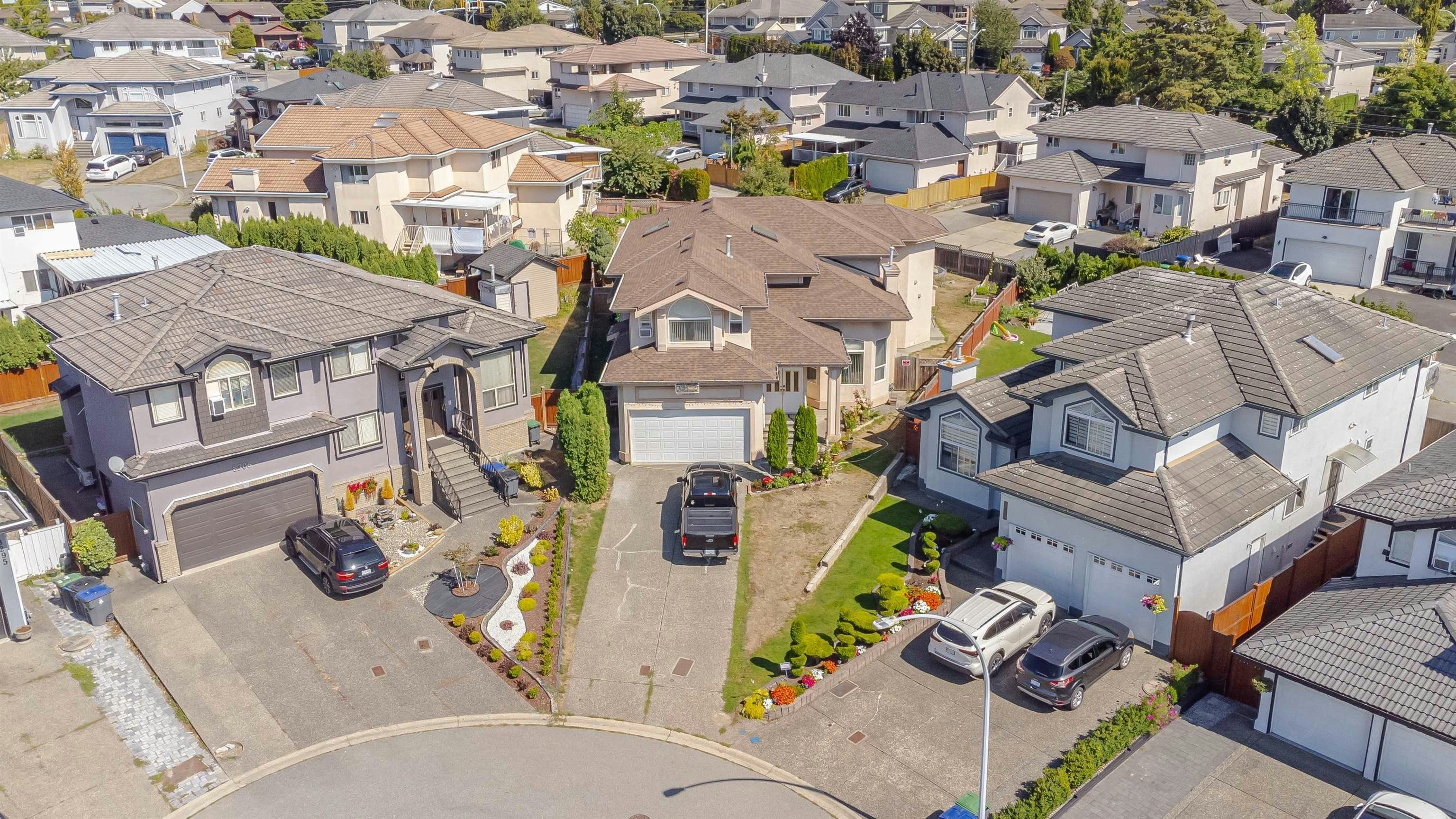 8298 151a Street, Surrey, BC, V3S 8R1 - 2