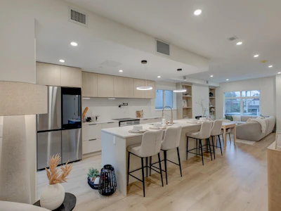 8-339 Keary Street - 5
