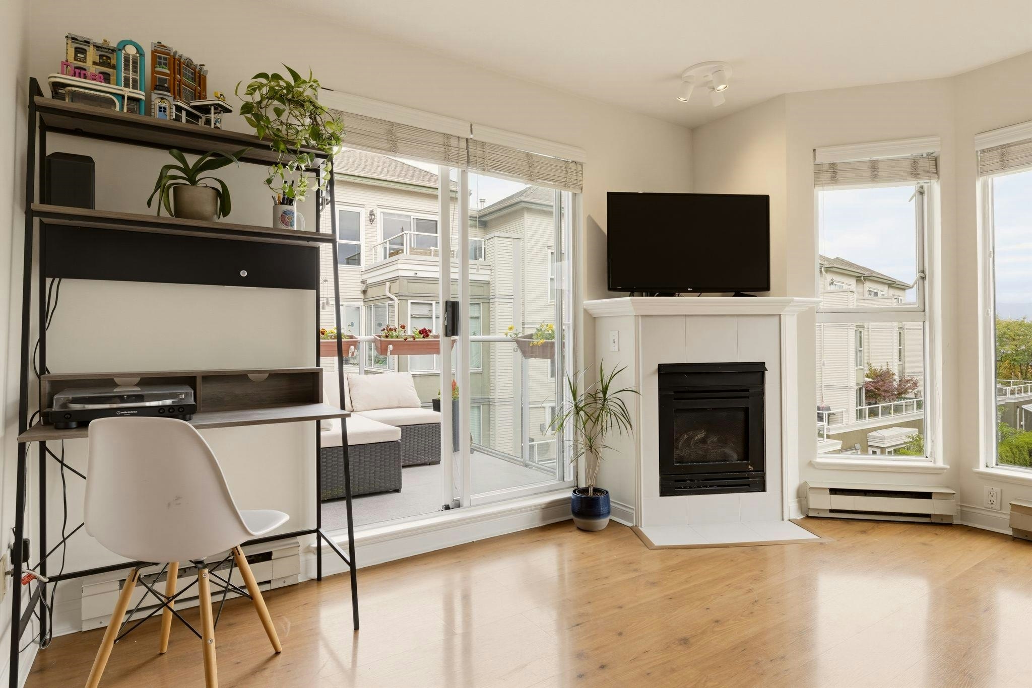 303-225 E 19th Avenue, Vancouver, BC, V5V 1J3 - 9