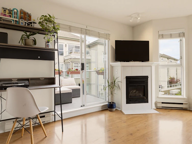 303-225 E 19th Avenue, Vancouver, BC, V5V 1J3 - 9