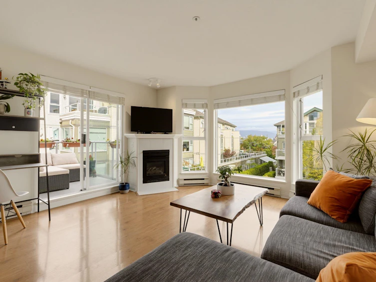 303-225 E 19th Avenue, Vancouver, BC, V5V 1J3