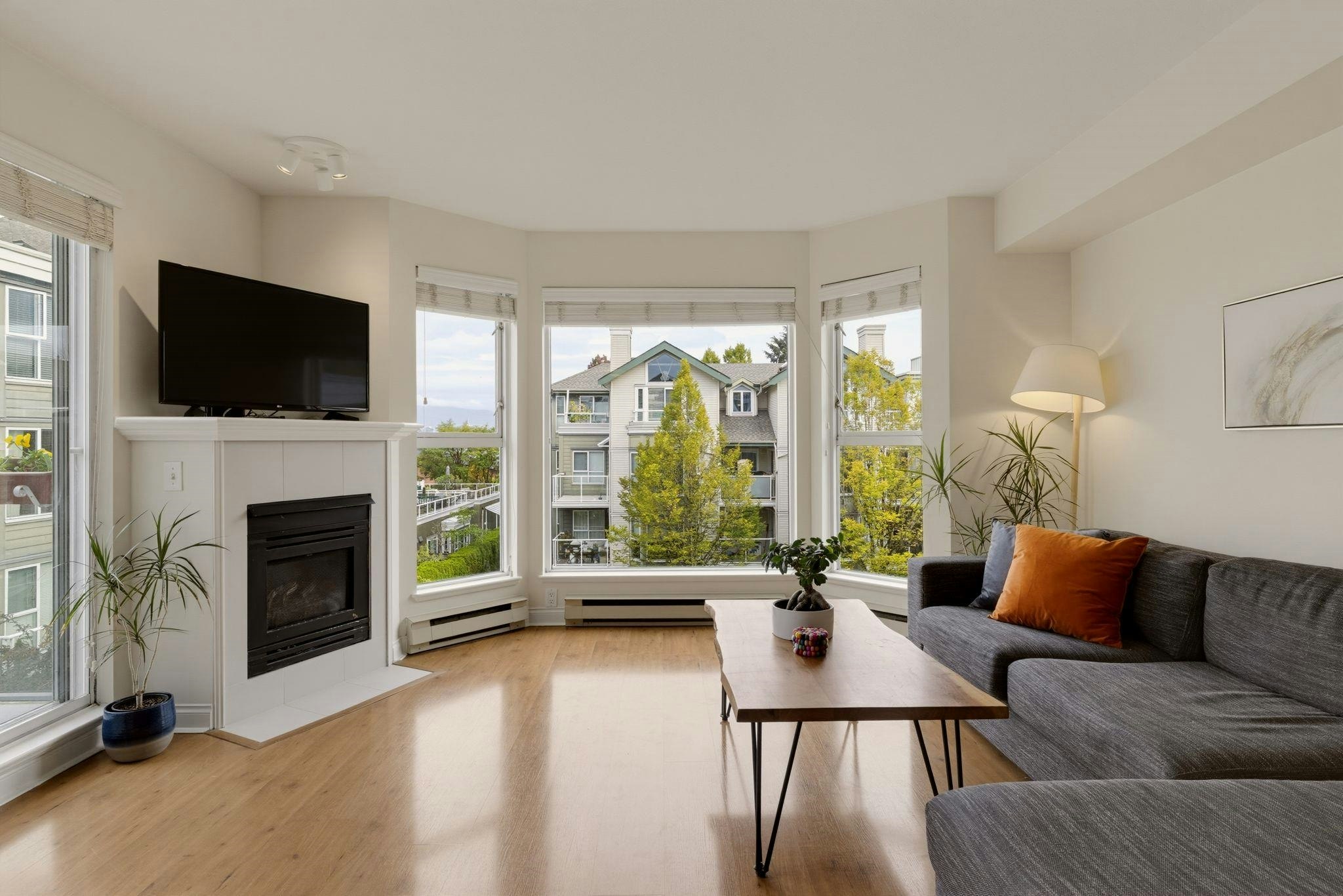303-225 E 19th Avenue - 2