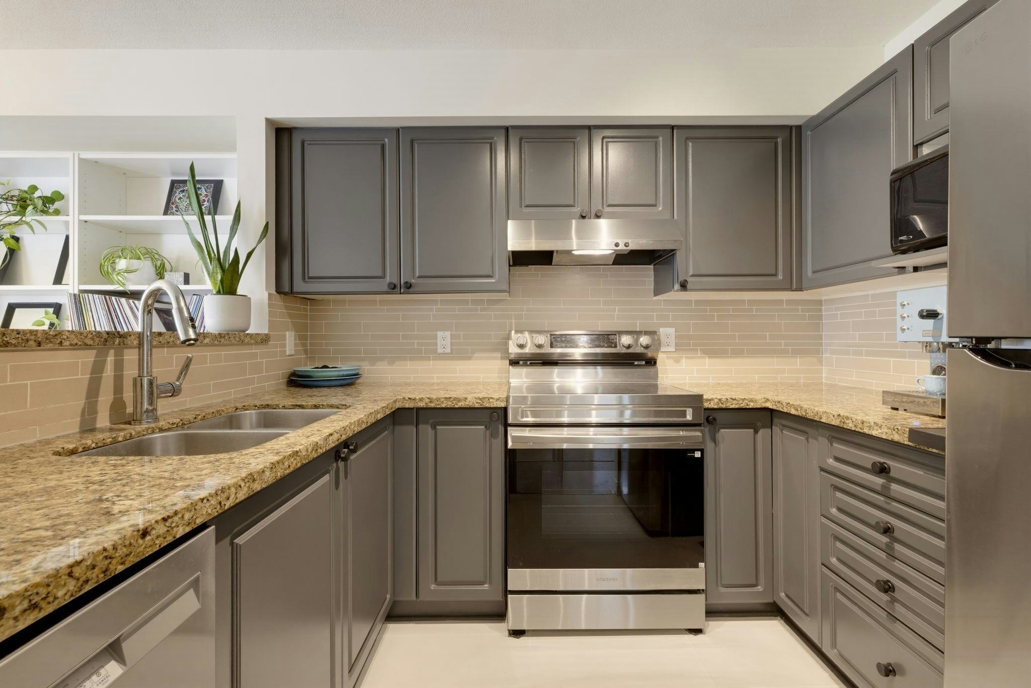 303-225 E 19th Avenue, Vancouver, BC, V5V 1J3 - 12