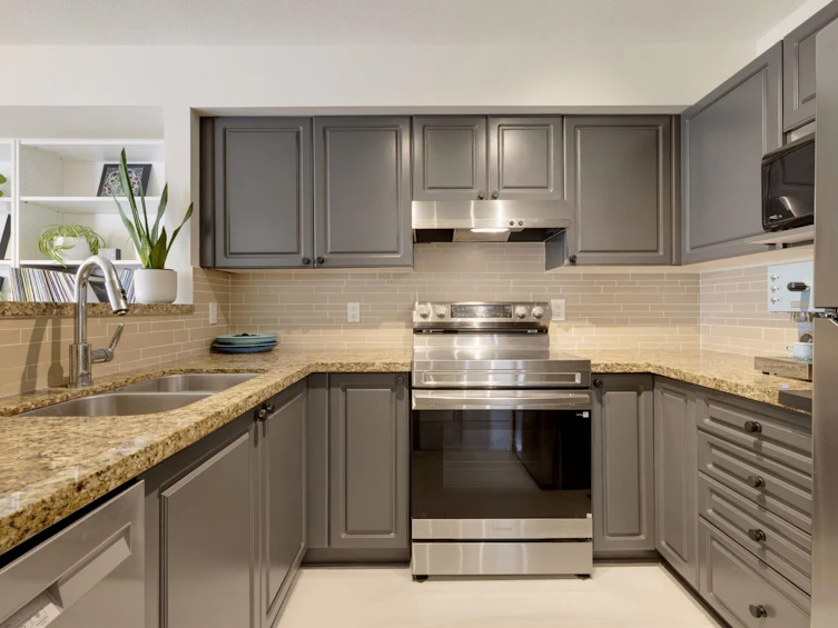 303-225 E 19th Avenue, Vancouver, BC, V5V 1J3 - 12